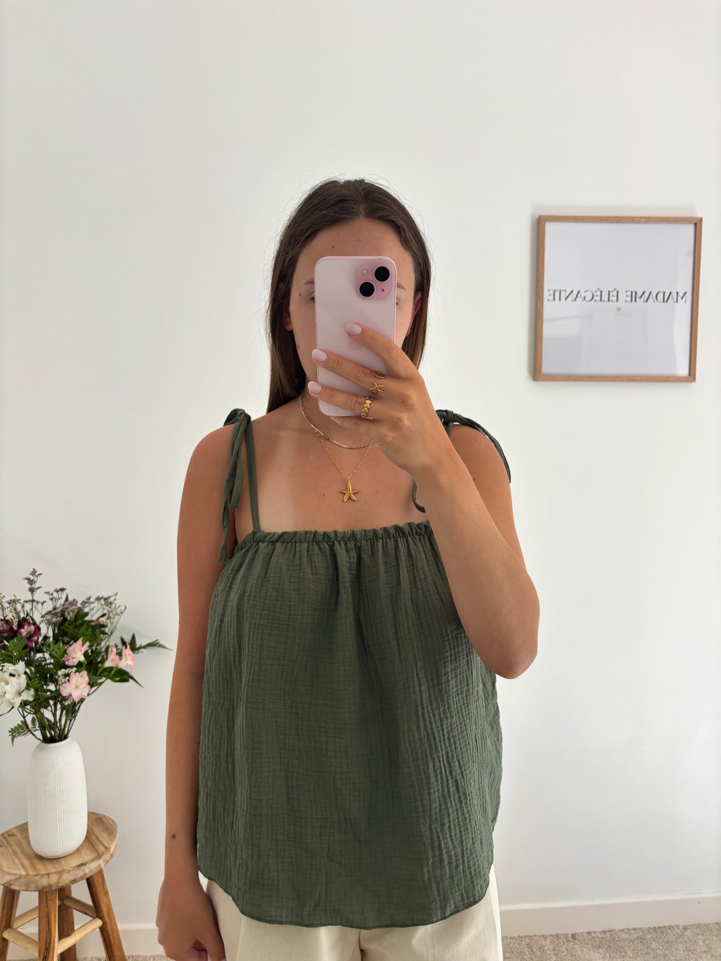 Top Julie kaki