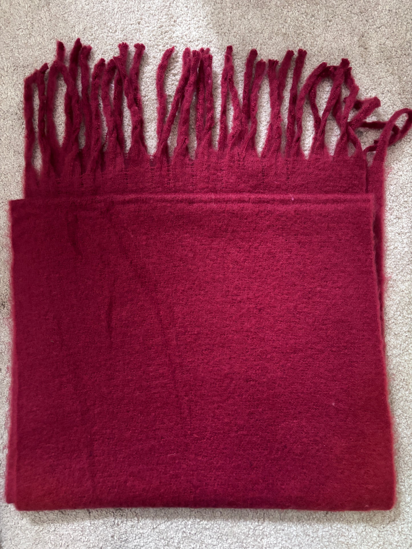 Line scarf, burgundy
