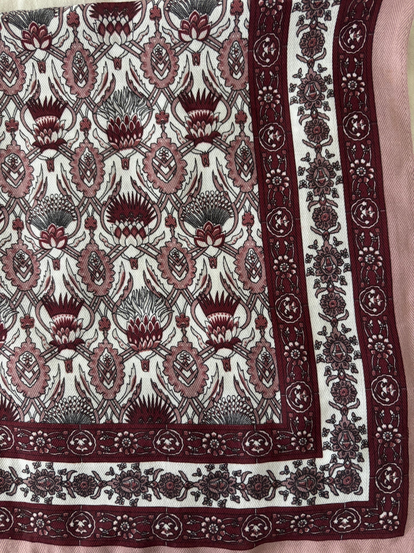 Foulard bordeaux
