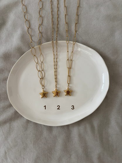 Sautoir étoile dorée