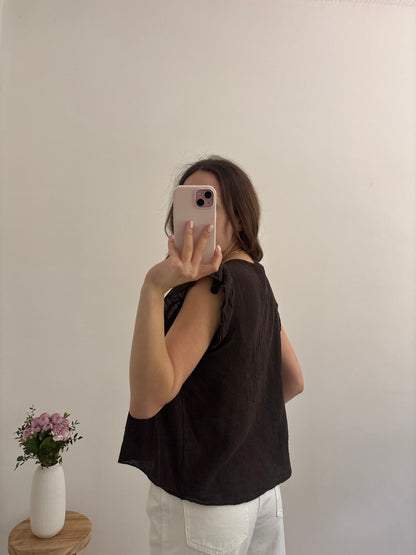 Romy top bruin