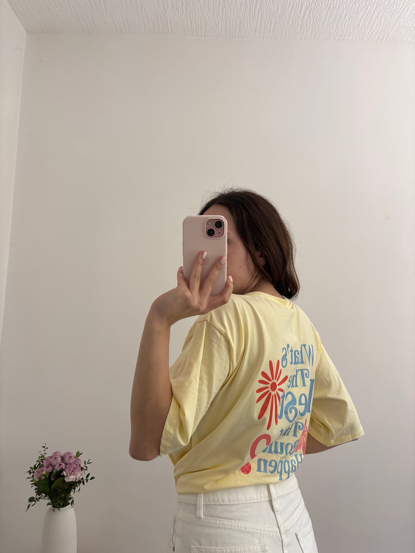 Ona yellow T-shirt