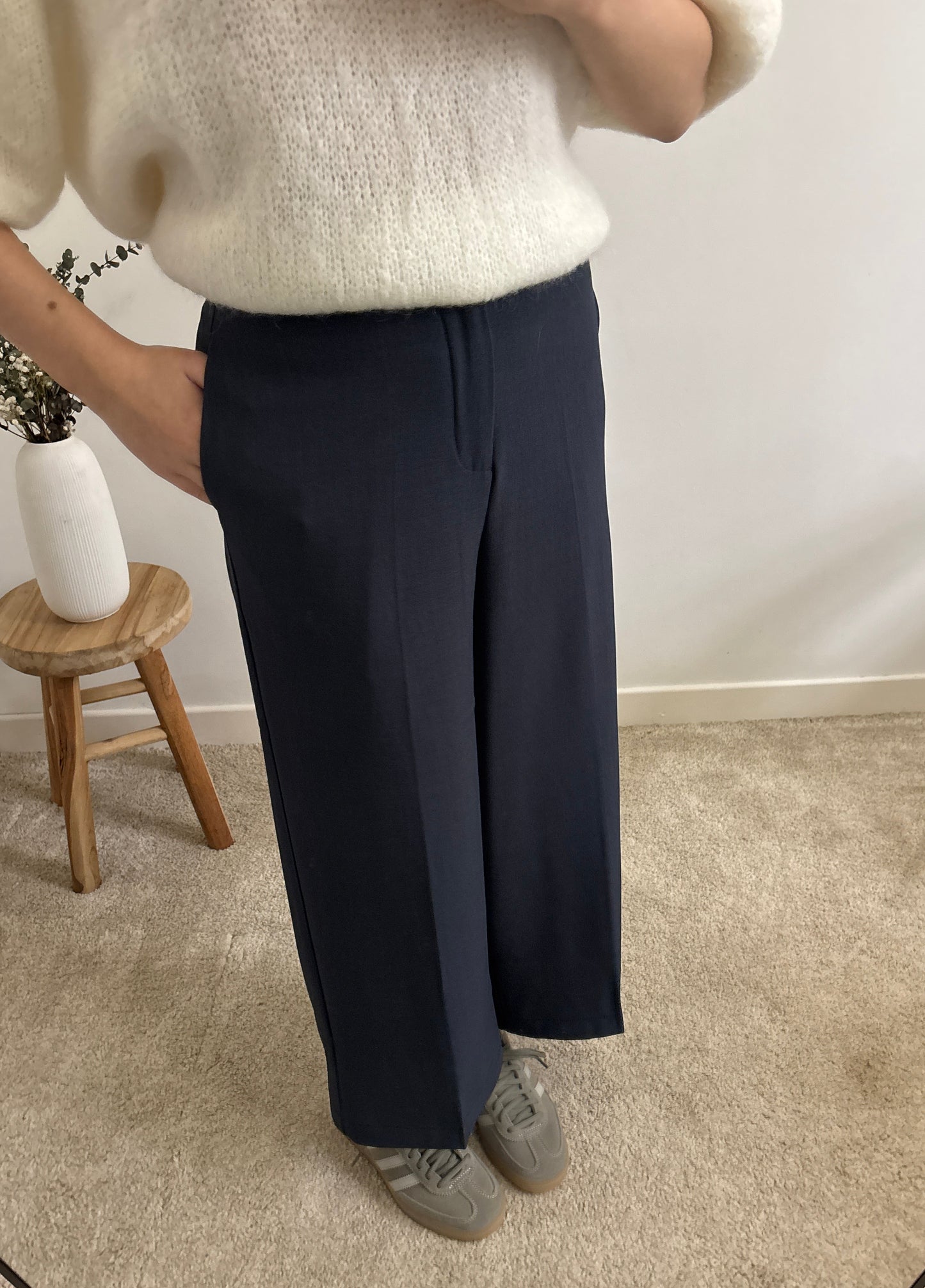 Eva trousers, specially designed for petite women