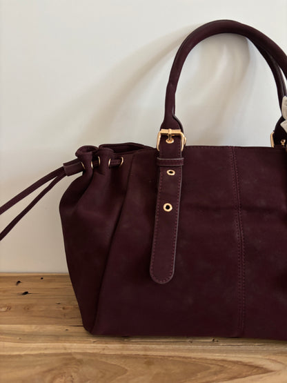 Nelia burgundy suede bag