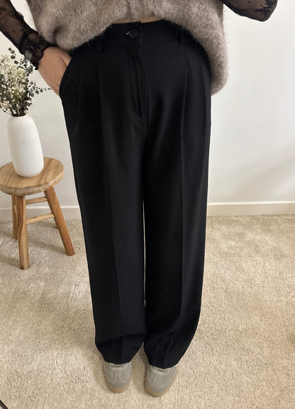 Noa black trousers