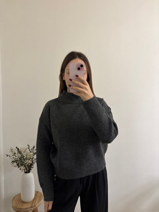 Alix grey sweater
