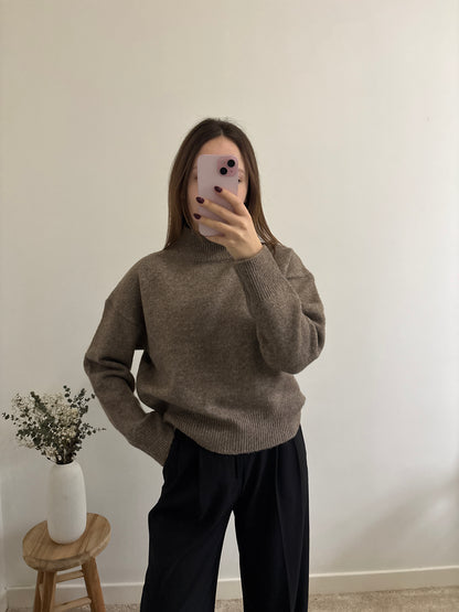 Alix taupe sweater
