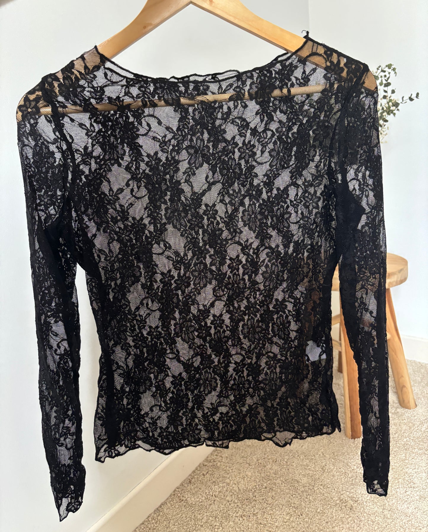 Lise black lace top