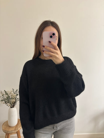 Lucie black sweater