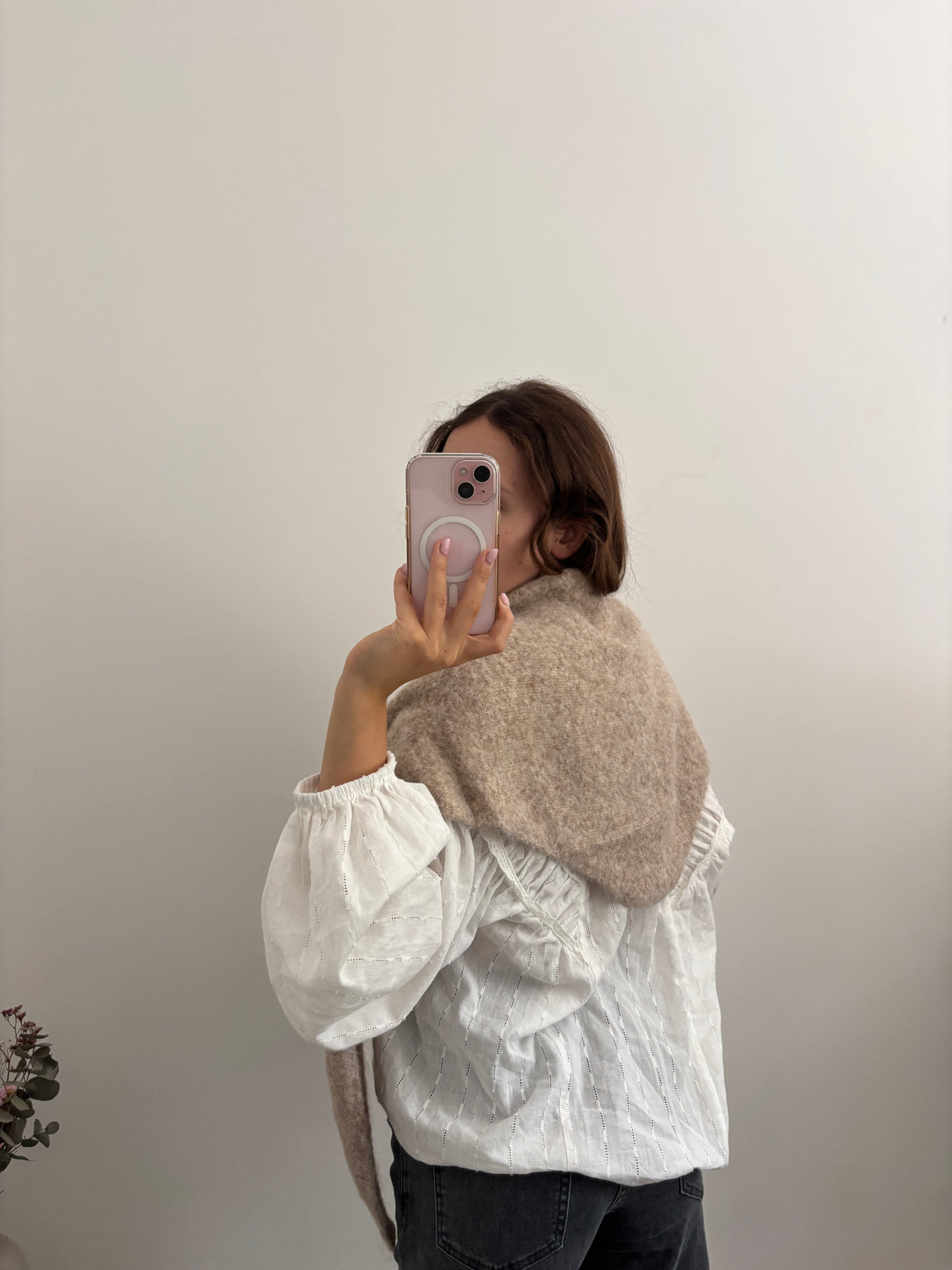 Foulard en laine taupe