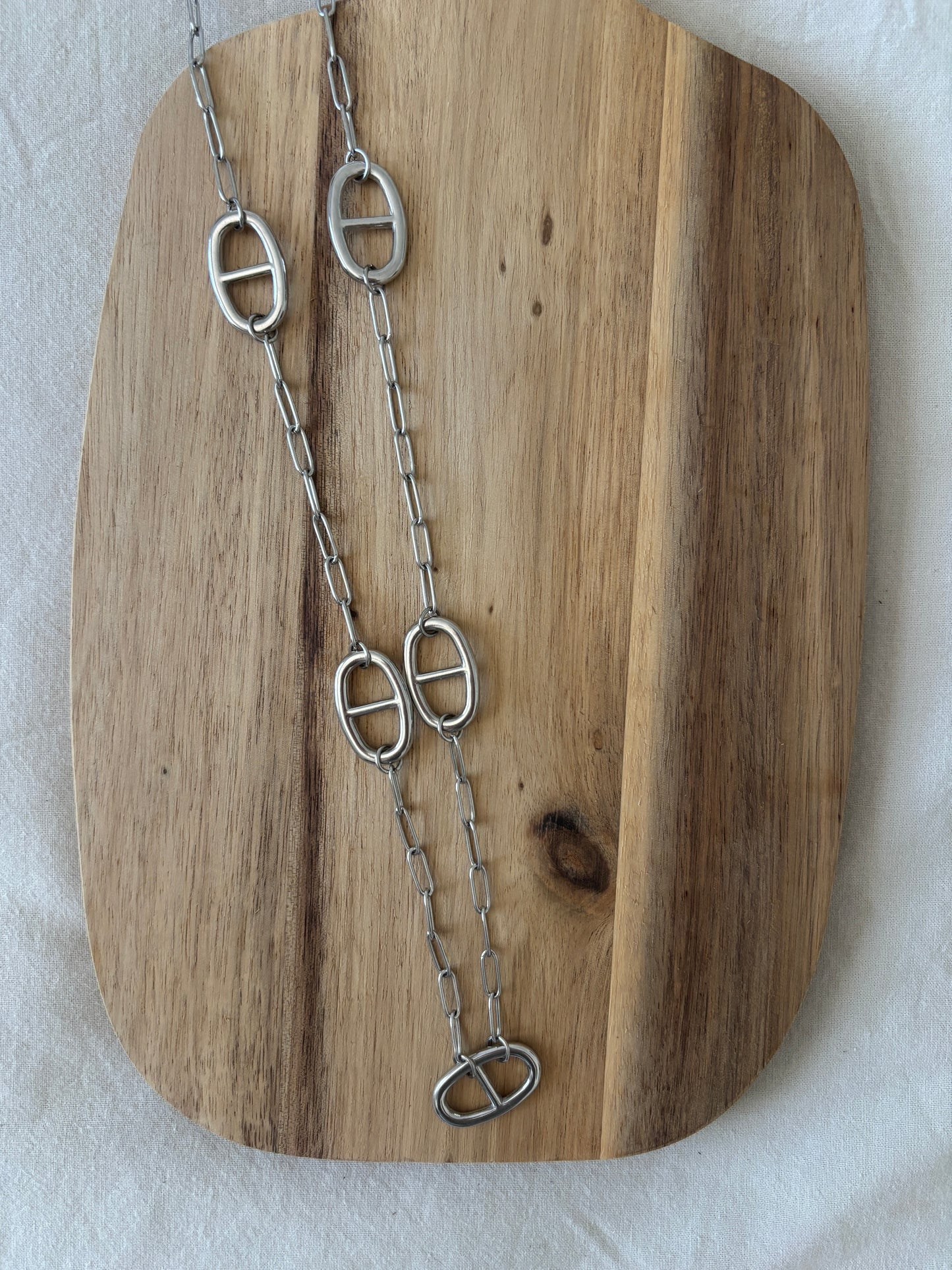 Silver marine mesh necklace