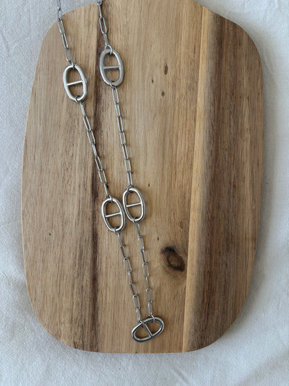 Silver marine mesh necklace