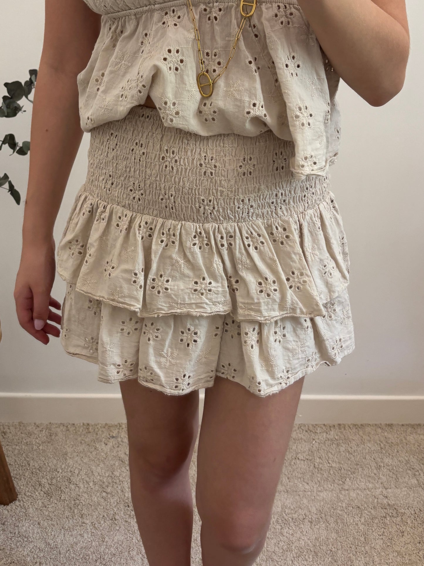 Jupe short broderie