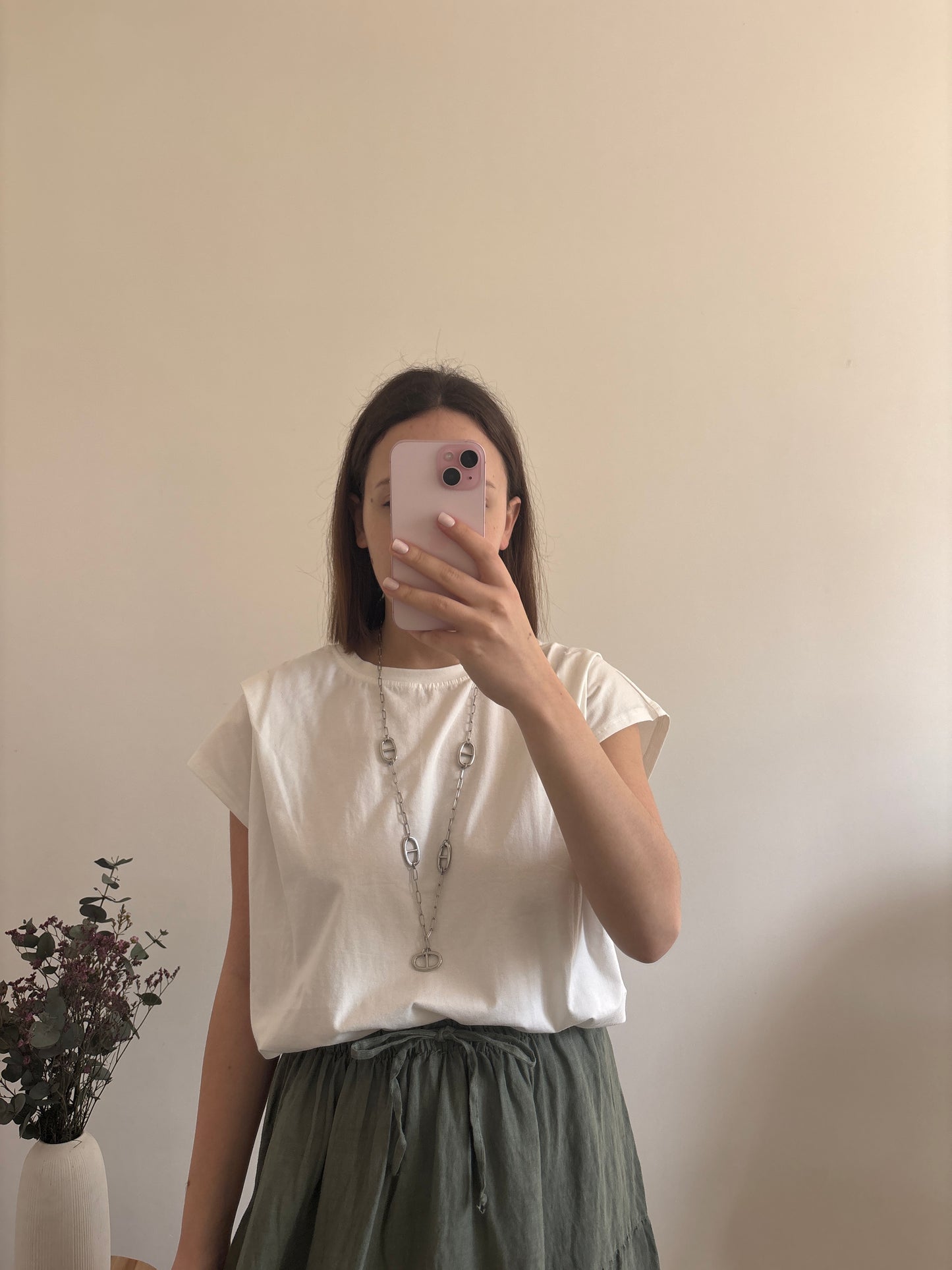 Justine white t-shirt