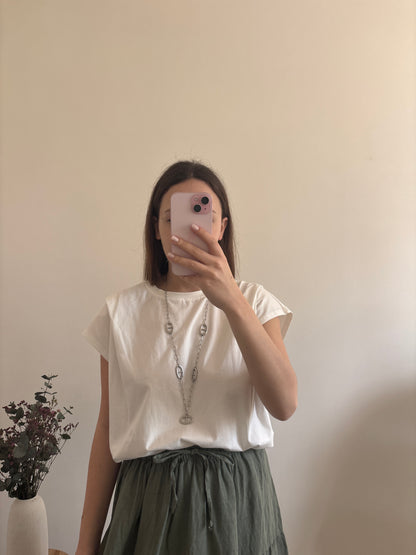 Justine white t-shirt
