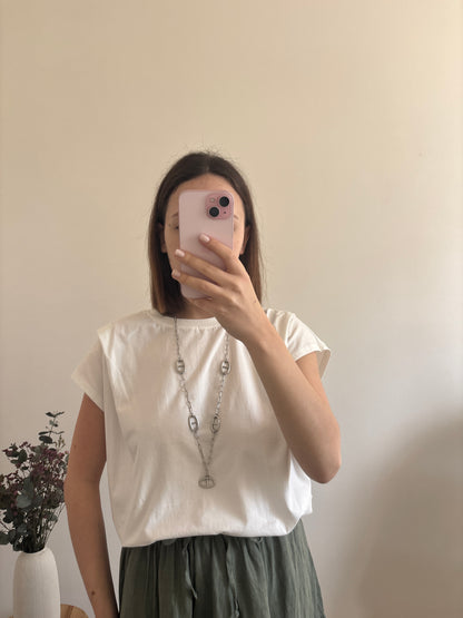 Justine white t-shirt