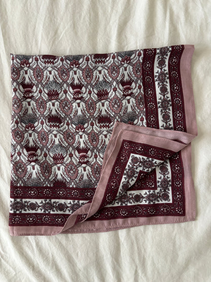 Foulard bordeaux