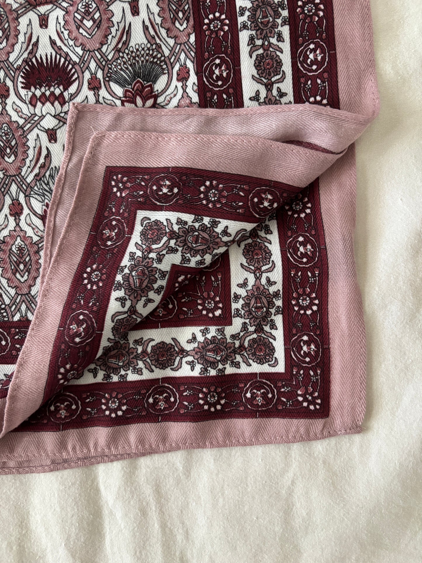 Foulard bordeaux