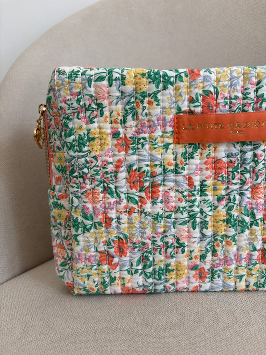 Oranje etui met bloemenprint