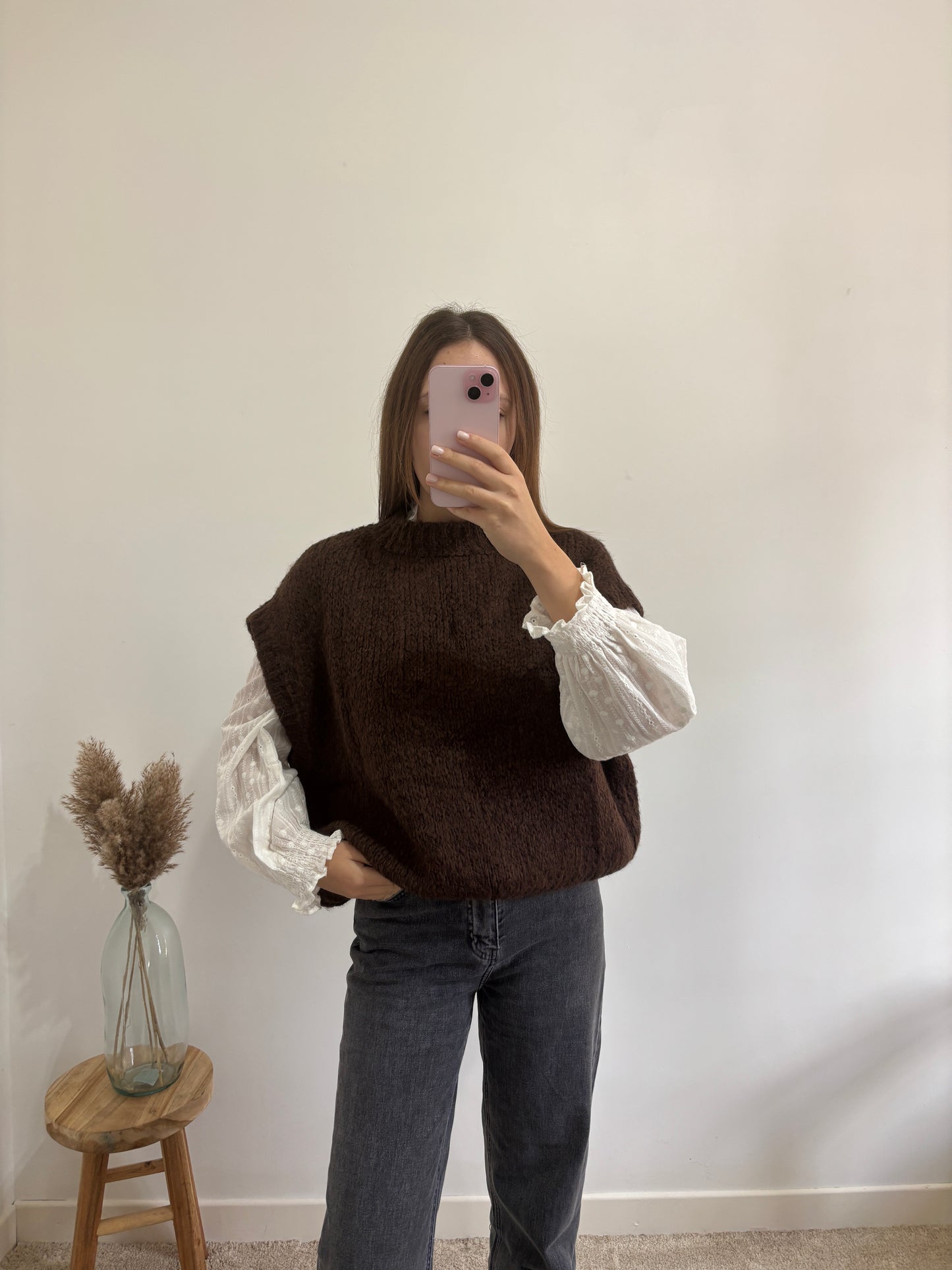 Clara brown sweater